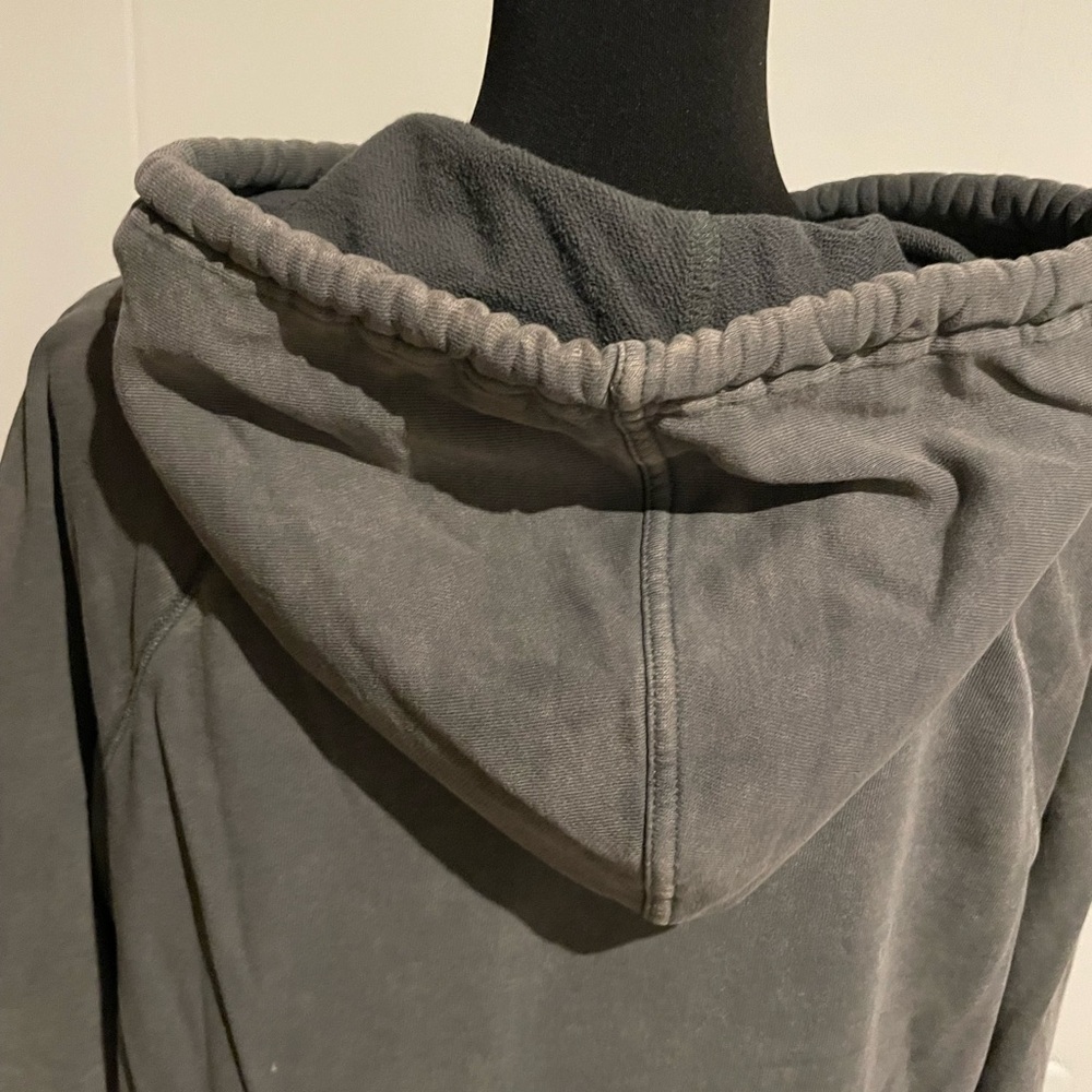 Universal Thread Women’s Olive Hoodie Sweatshirt - Picture 5 of 7
